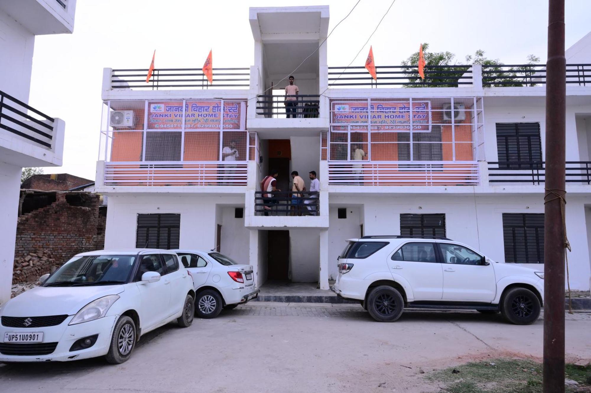 Jankivihar Homestay At Prahladghat Within 1Km From Shri Ram Mandir Ayodhya Dış mekan fotoğraf